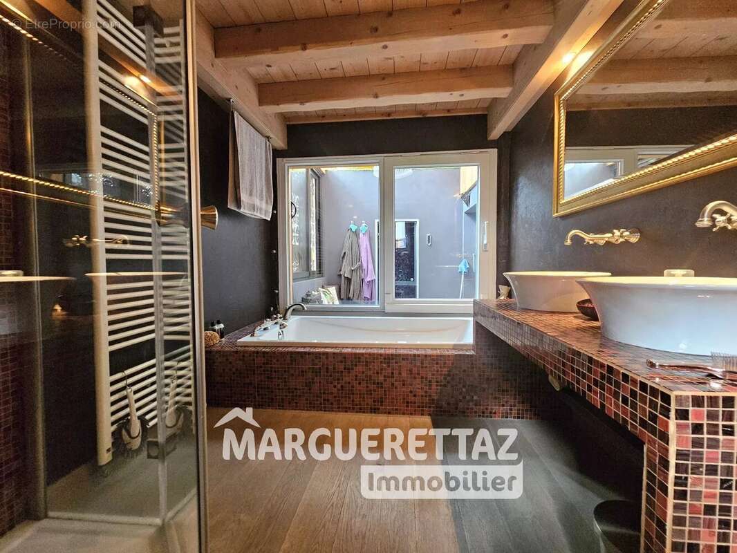 Maison à SAINT-JEOIRE