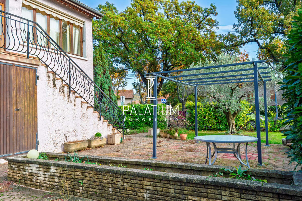 Maison à CHATEAU-ARNOUX-SAINT-AUBAN