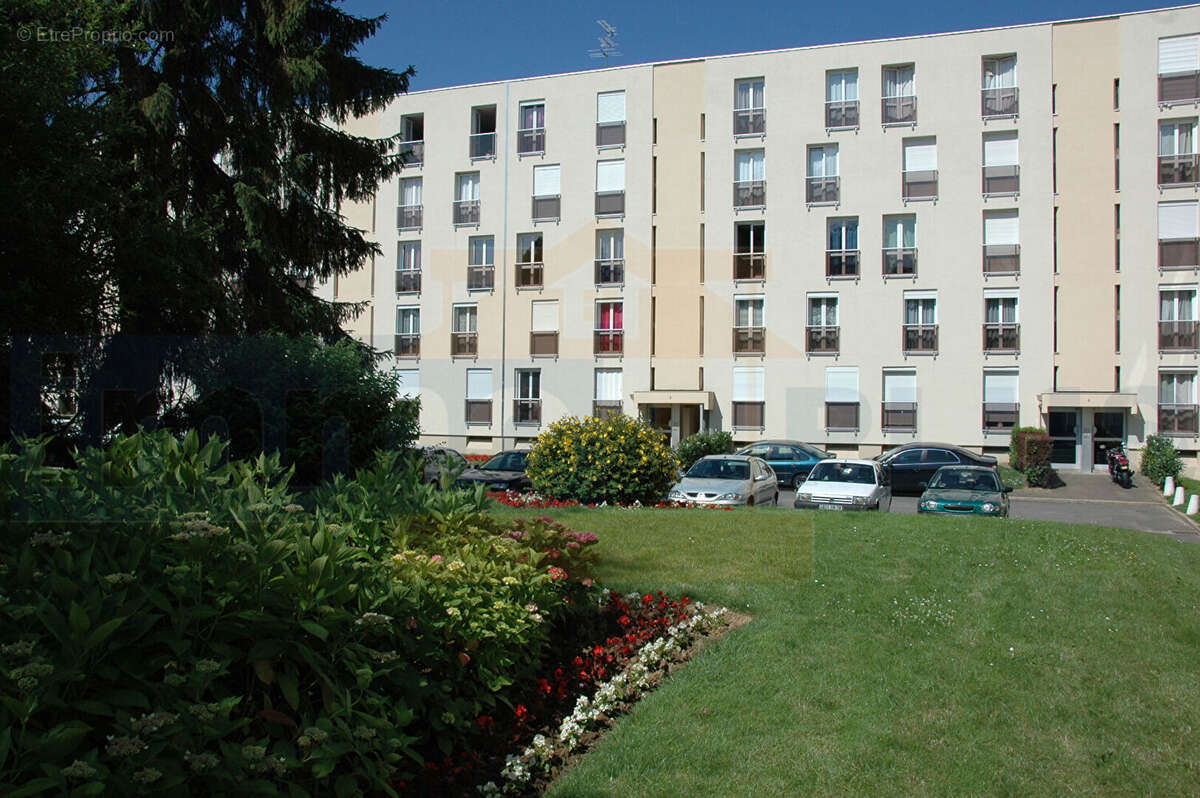 Appartement à BOIS-D'ARCY