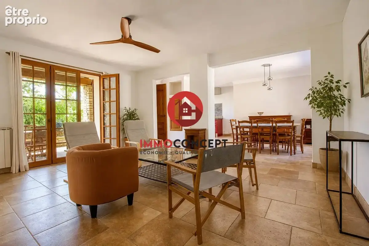 Maison 146 m² à Pujaut  - photo 2