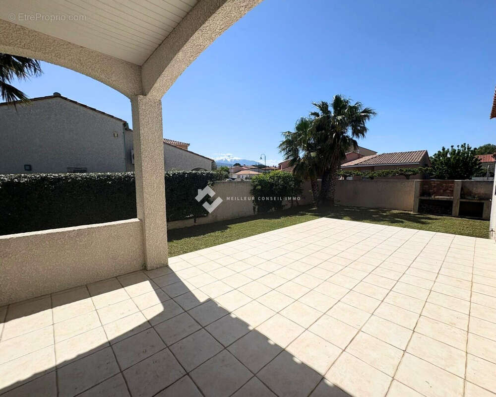 Maison 125 m² à Nefiach  - photo 2