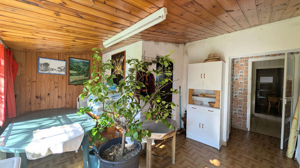 Maison à LES LANDES-GENUSSON