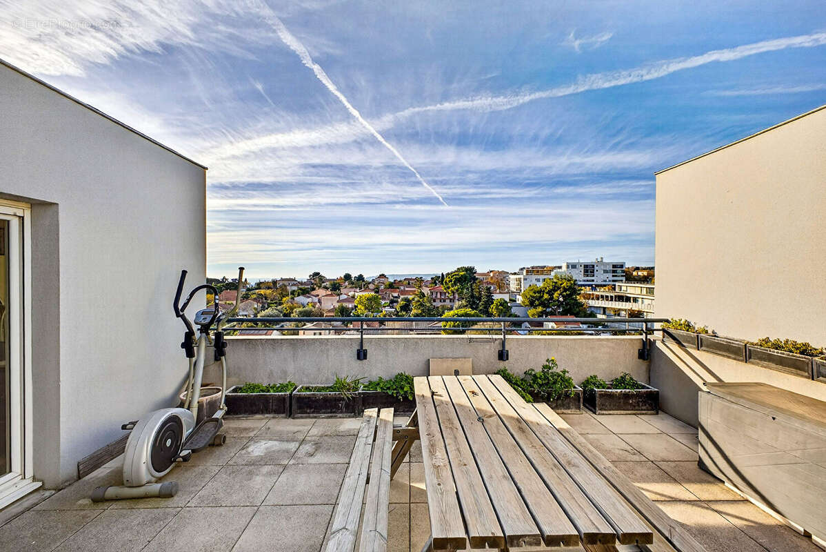 Appartement à MARSEILLE-14E