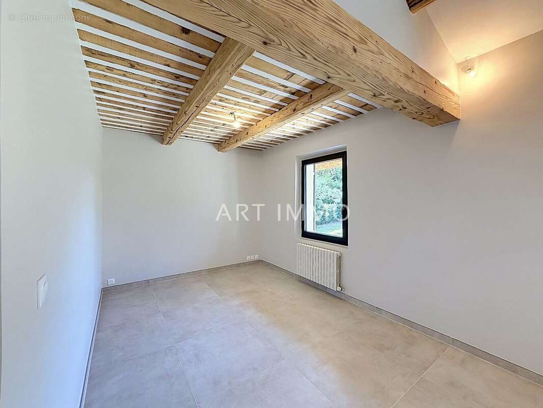 Maison 4 chambres au calme - photo 10