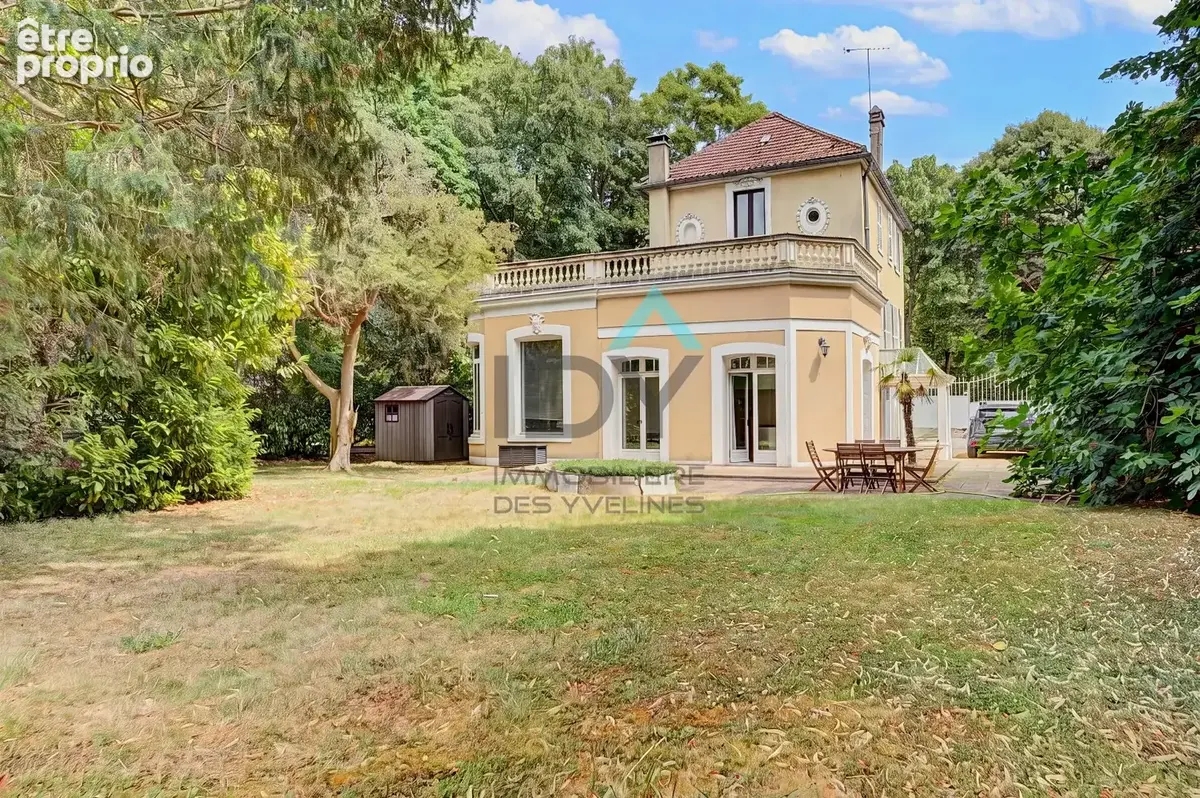 SAINT GERMAIN EN LAYE - Maison 200 m² au calme quartier forêt - photo 1