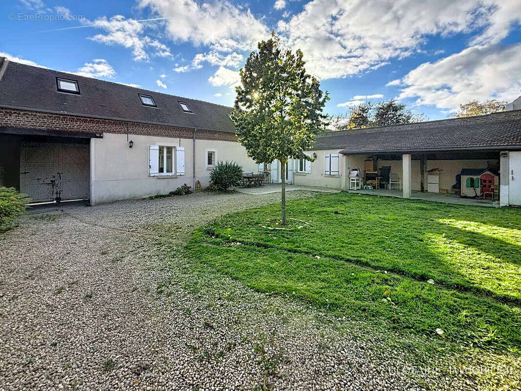 Maison à JONQUIERES