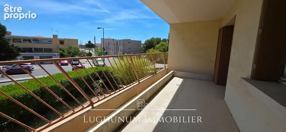 RARE ! Appartement 3 pièce(s) de 74,87 m2  + 2 balcons à 5 min à pied de la plage - photo 3