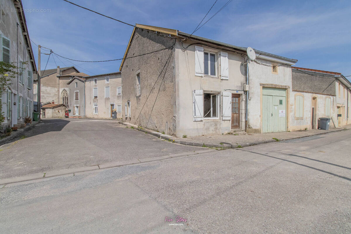Maison à SAMPIGNY