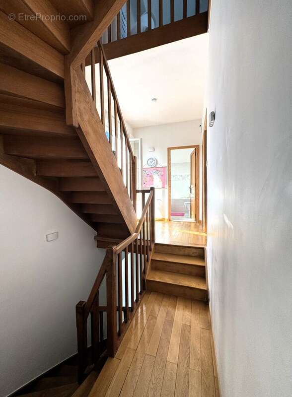 Maison à SAINT-MAUR-DES-FOSSES