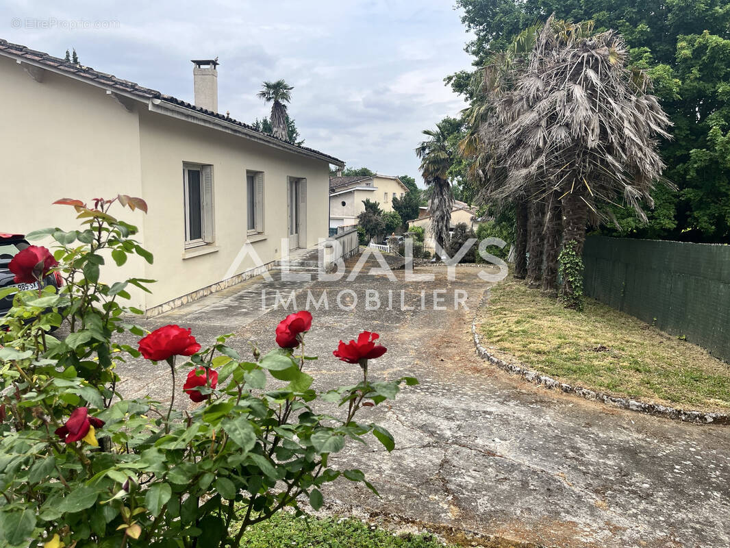 Maison à LA SAUVE