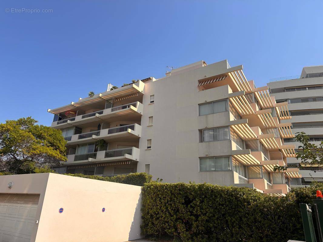 Appartement à VILLENEUVE-LOUBET