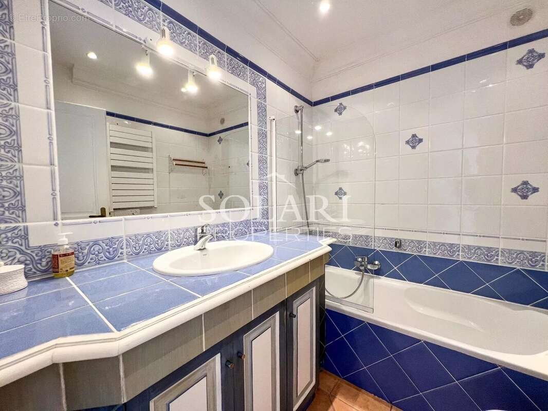 Maison à THEOULE-SUR-MER