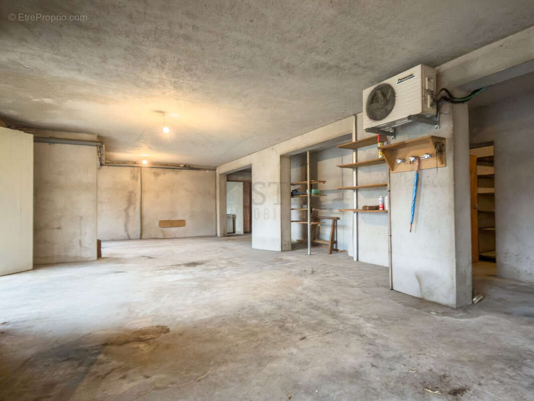 Maison à SAINT-PRIVAT