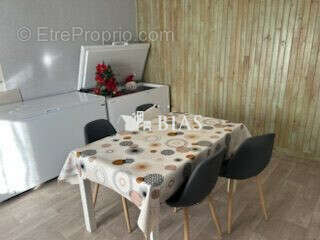 Commerce à SAINT-PIERRE-LES-ELBEUF