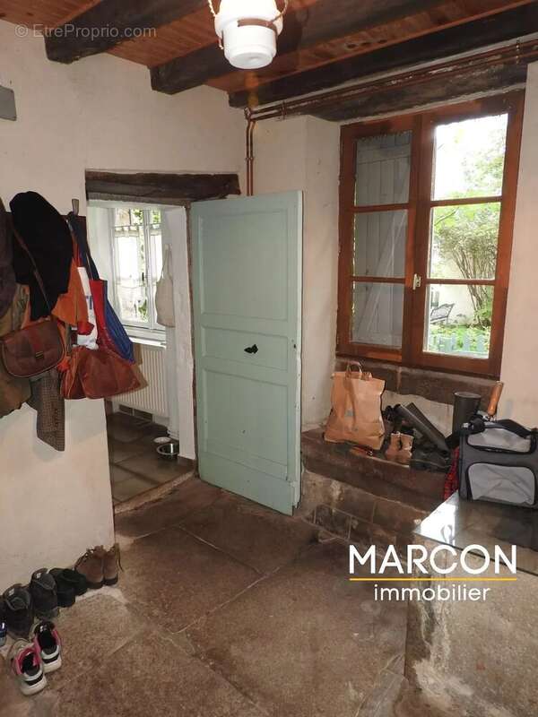 Maison à SAINT-PIERRE-BELLEVUE