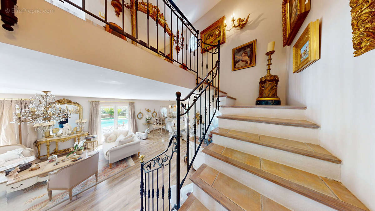 Maison à SAINT-RAPHAEL