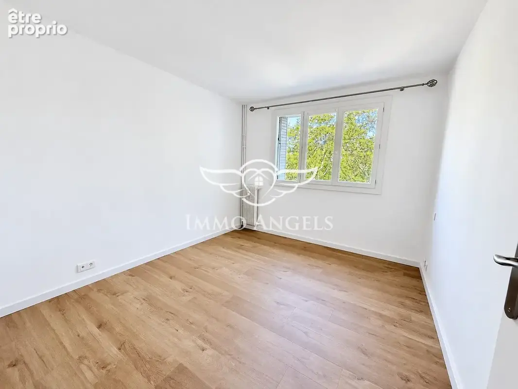 Appartement 4 pièces 82 m² à vendre à Nimes (30900) - photo 7