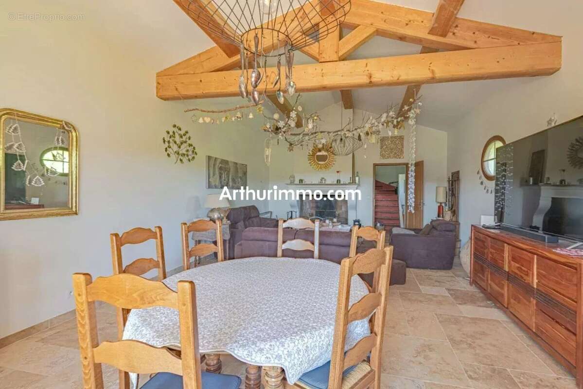 Maison à DRAGUIGNAN