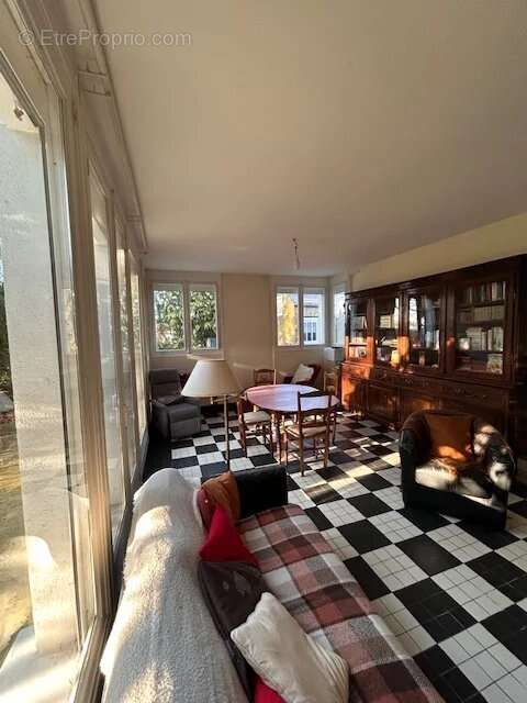 Maison à GRANDVILLIERS