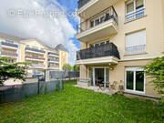 Appartement à VAUREAL