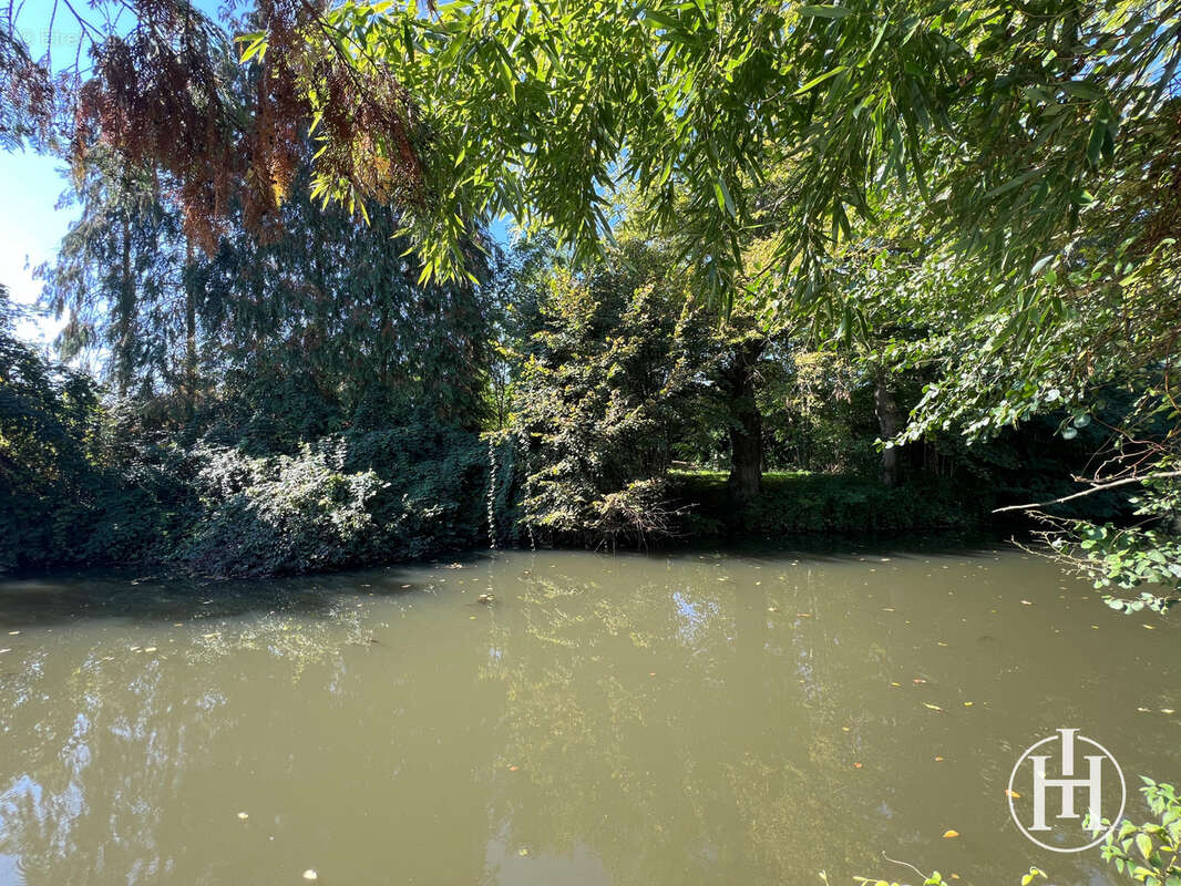 Maison à SAINT-AMAND-MONTROND