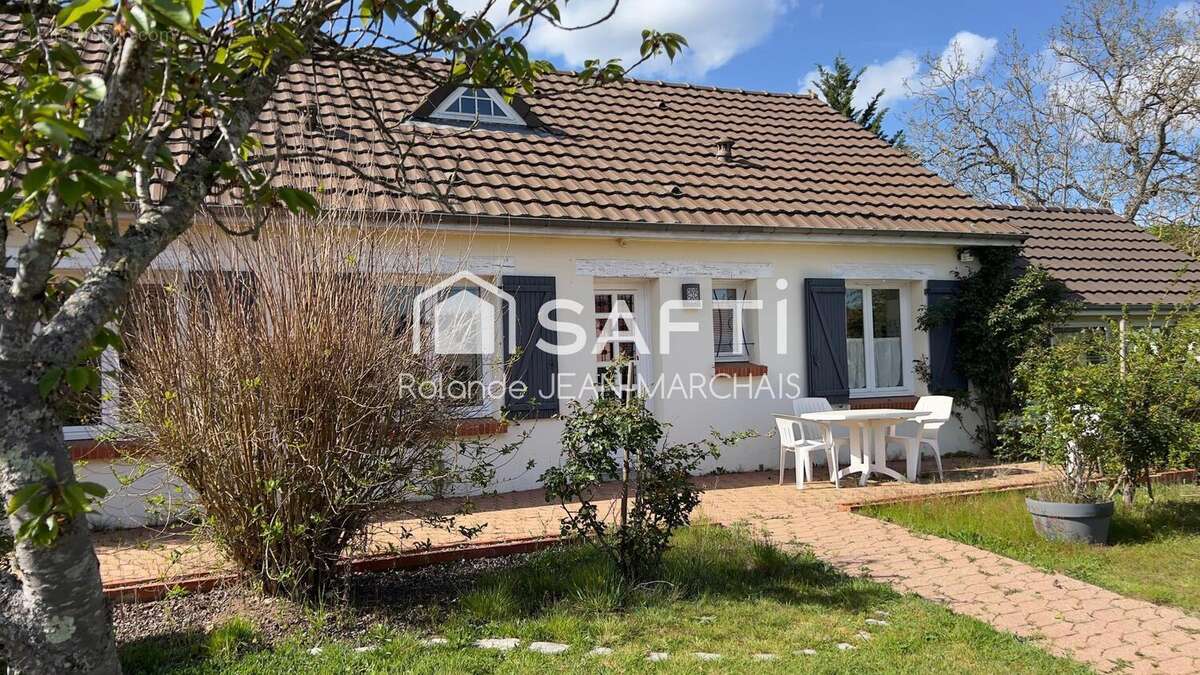 Photo 2 - Maison à LES BORDES