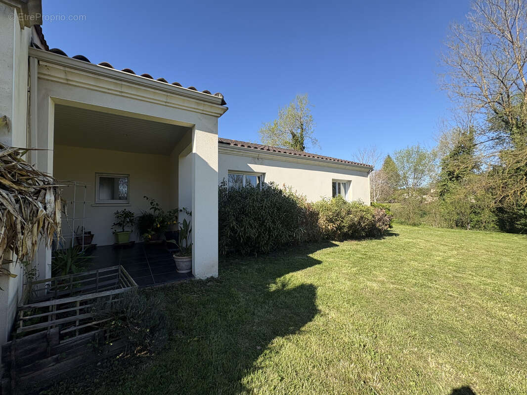 Maison à LEDAT