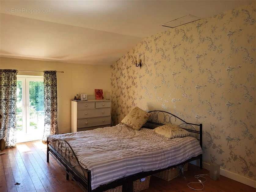 Maison à AVAILLES-LIMOUZINE