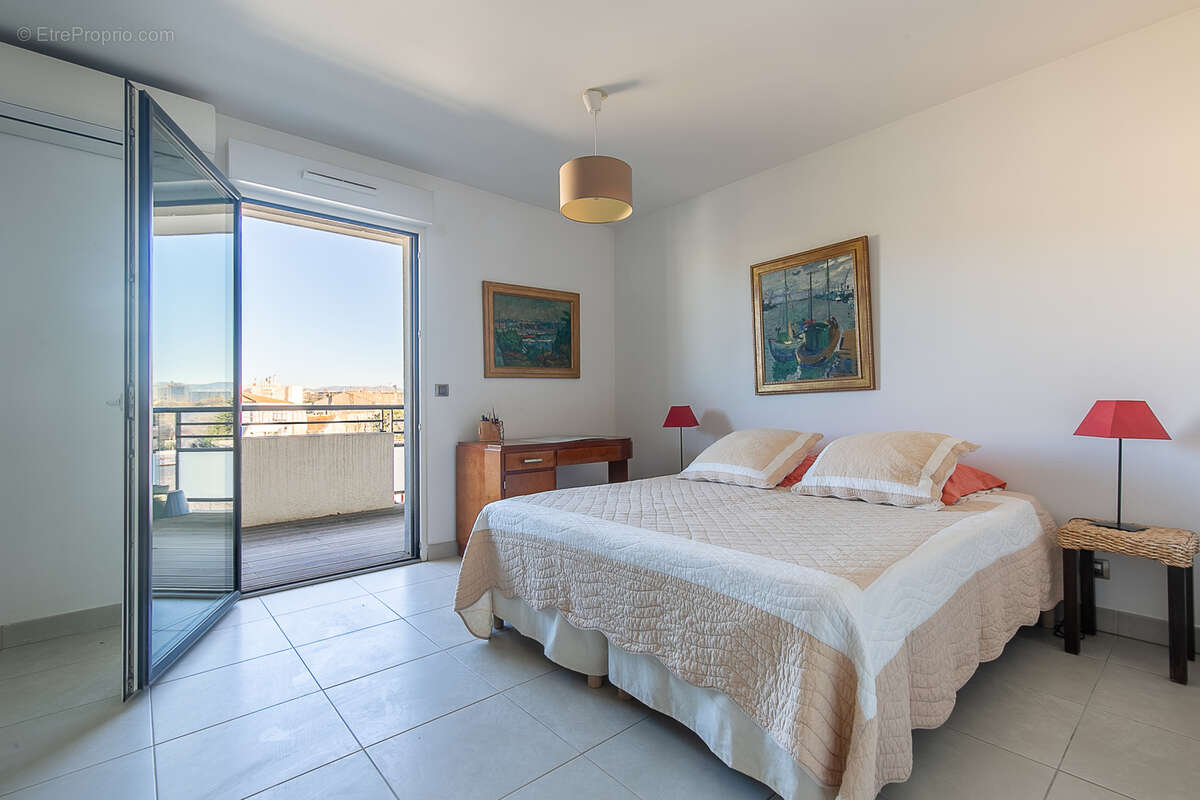 Appartement à MARSEILLE-8E