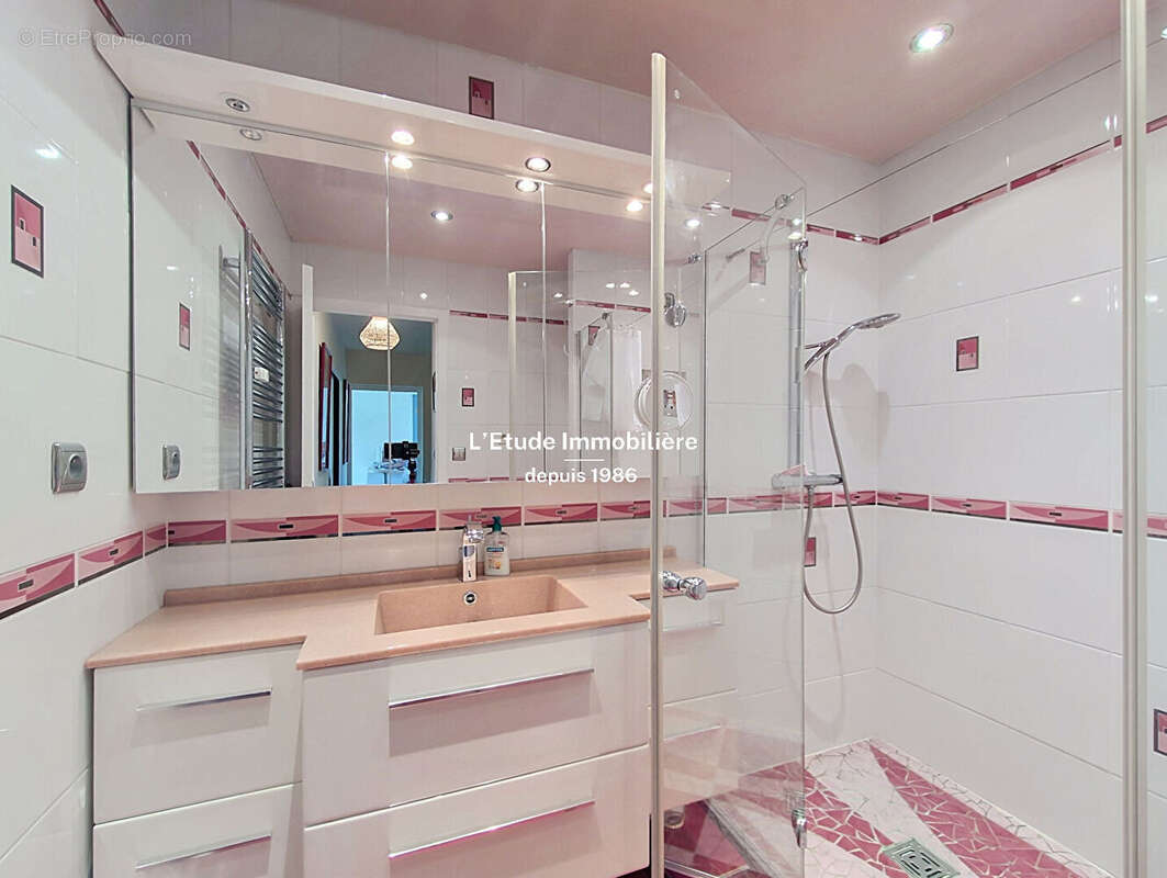 Appartement à FONTAINES-SUR-SAONE