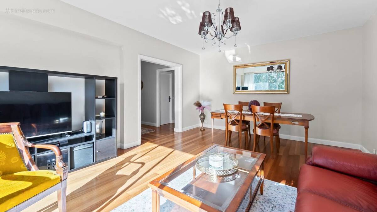 Appartement à VAUCRESSON