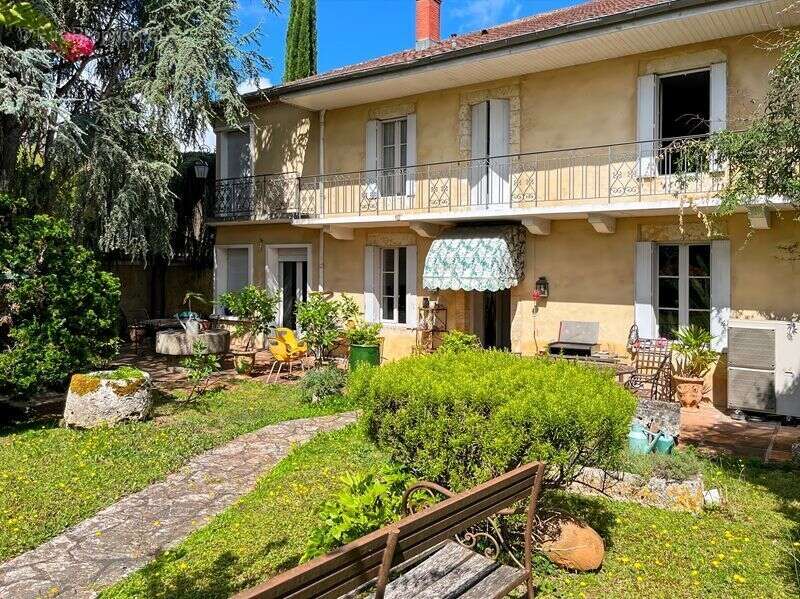 Proche du centre ville et des commerces de CONDOM, maison de caractère avec jardin et garage - photo 21