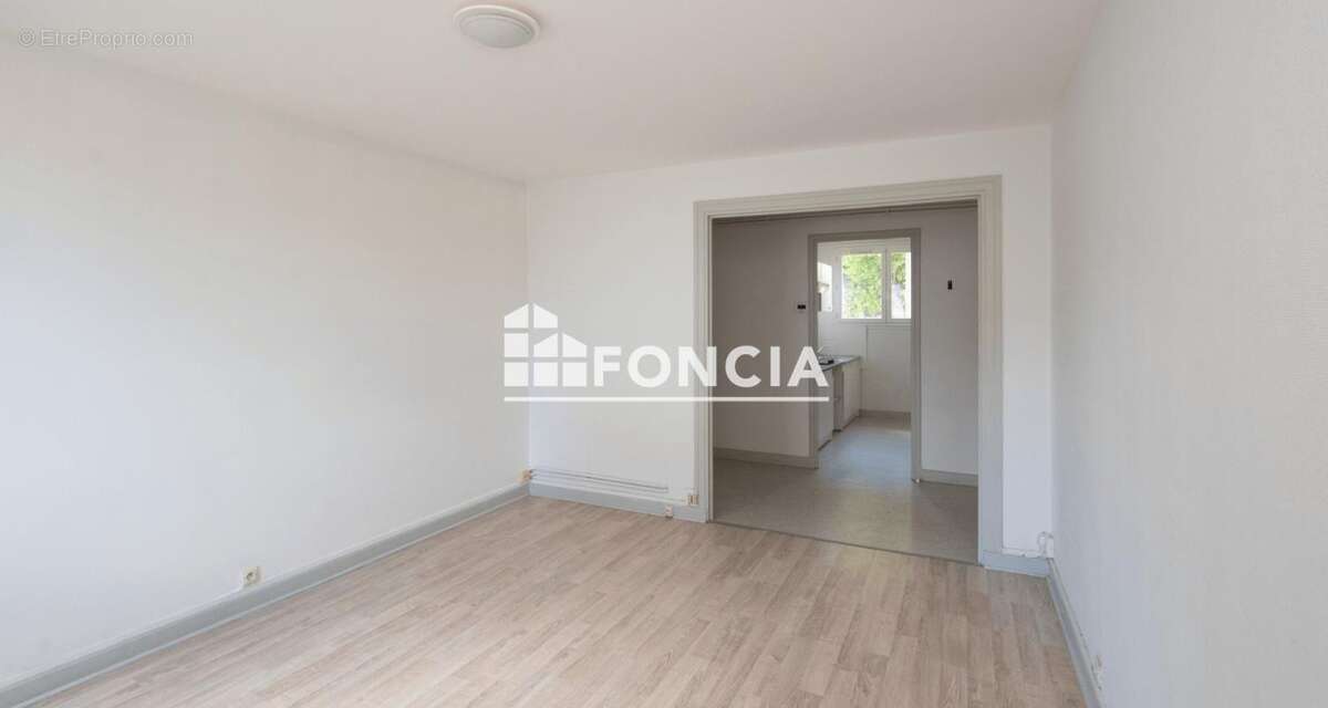 À VENDRE – Appartement T3 en bon état – Quartier Montplaisir - photo 2