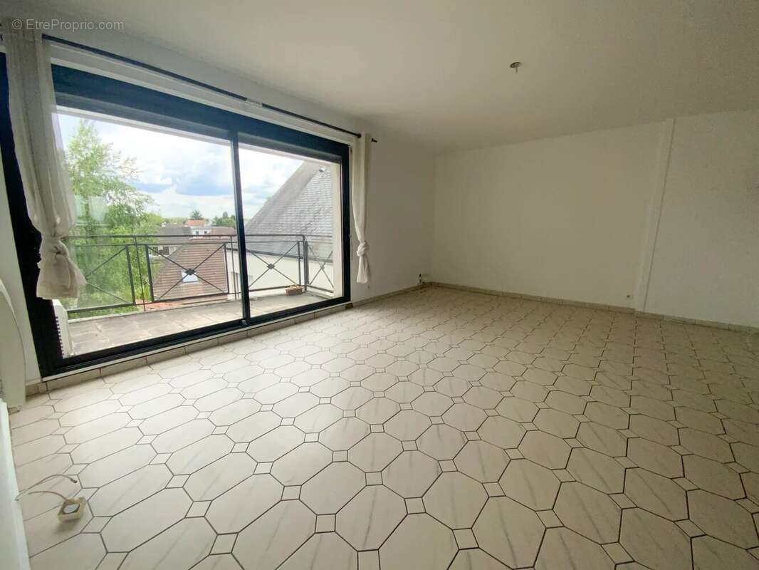 Appartement à LE RAINCY