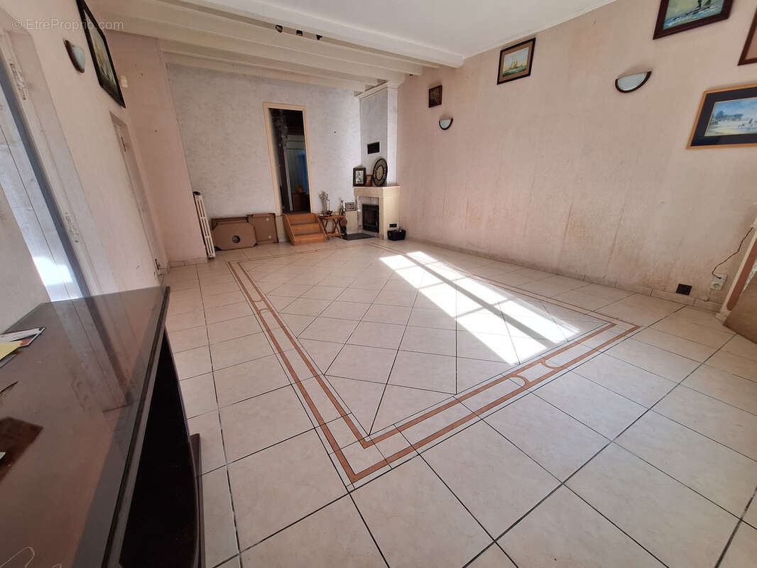 Maison à FONTEVRAUD-L&#039;ABBAYE