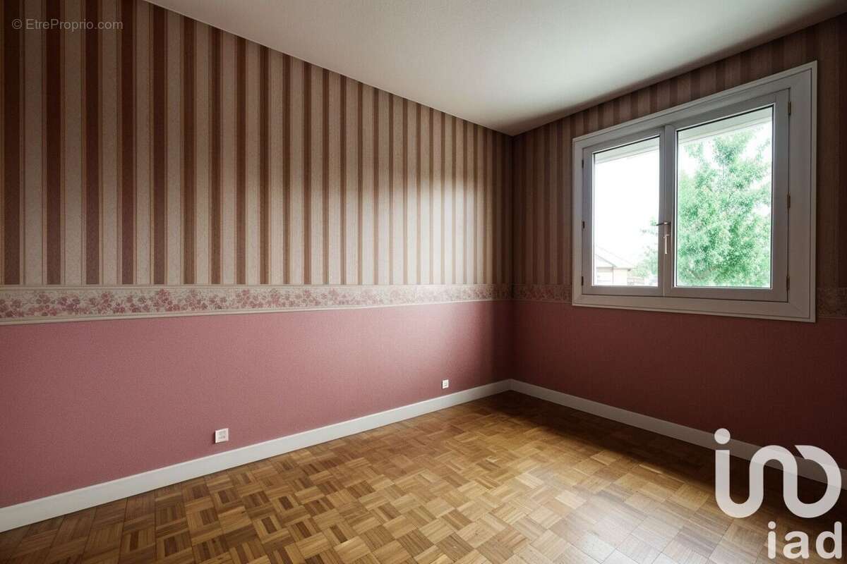 Photo 7 - Maison à SAINT-SULPICE-DE-POMMERAY