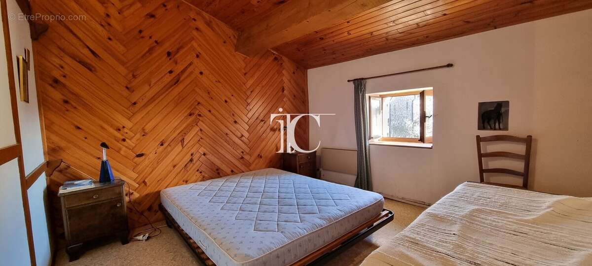 Maison à SAINT-ANDRE-DE-CRUZIERES