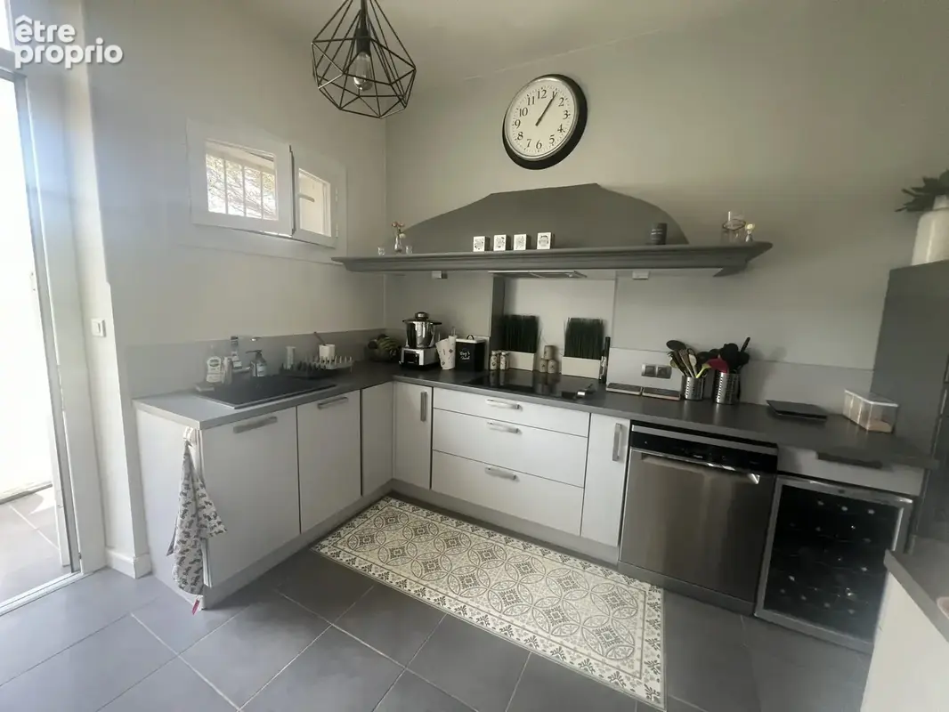 Maison 202 m² à Prades  - photo 5