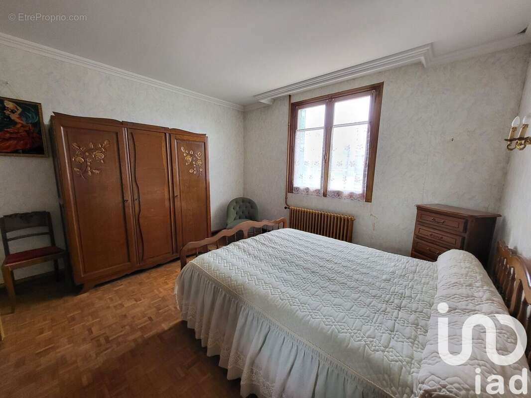 Maison 115 m² à Saint-Georges-De-Poisieux  - photo 6