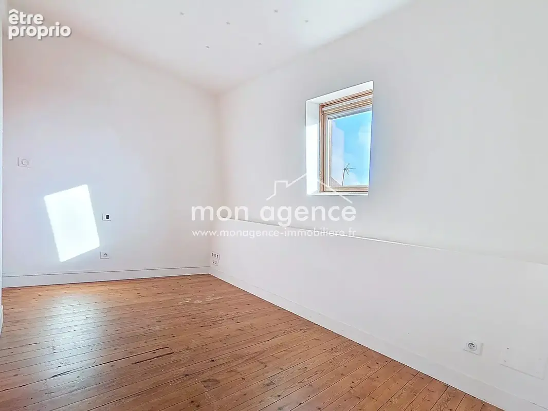 Une maison familiale en plein centre-bourg - photo 10