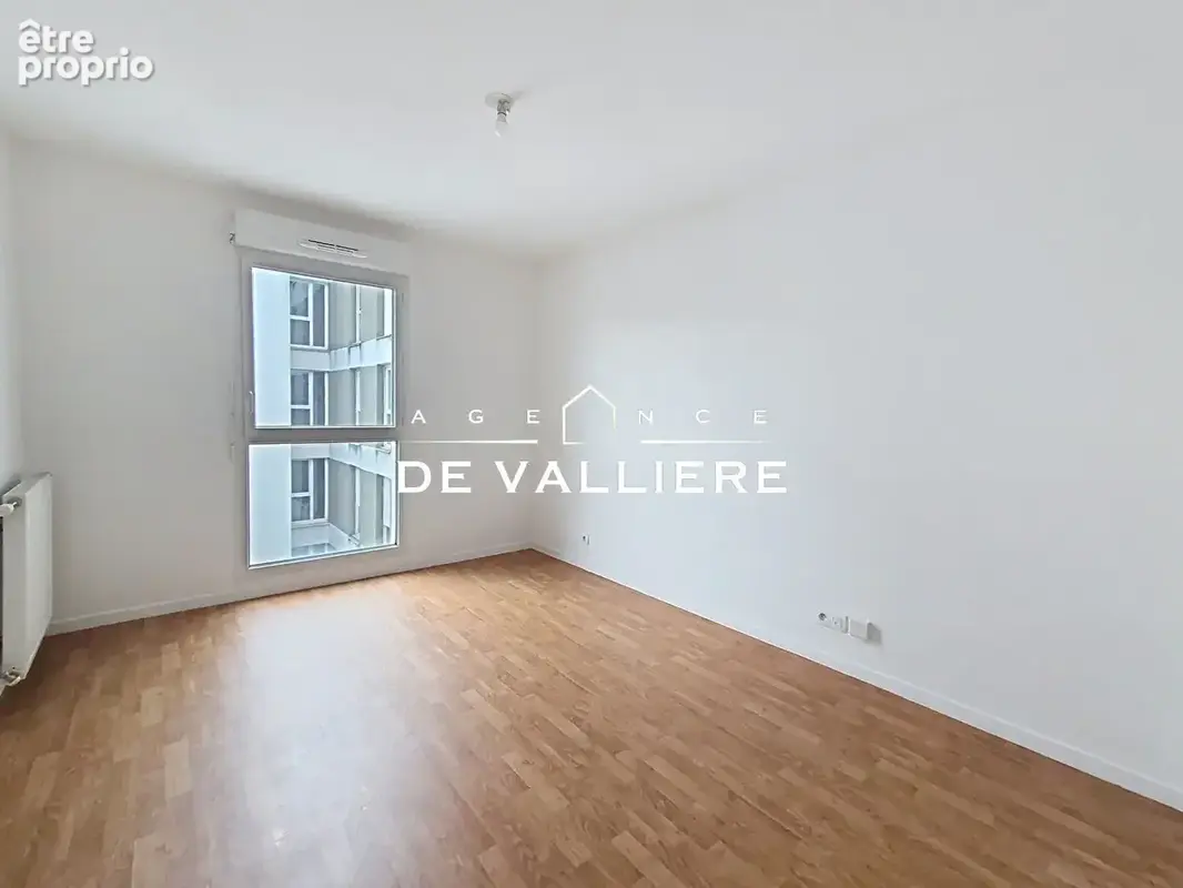 Appartement de 2 pièces de 50 m² situé au 8ème étage d'un immeuble récent, en très bon état. - photo 6