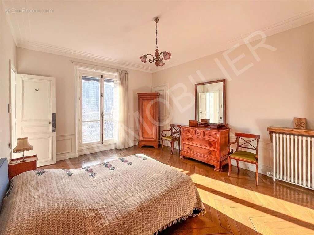 Appartement à PARIS-12E