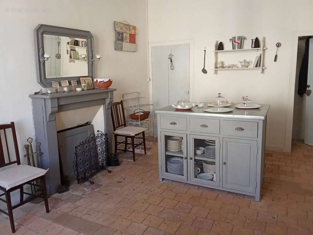 Maison à LUSSAC-LES-EGLISES