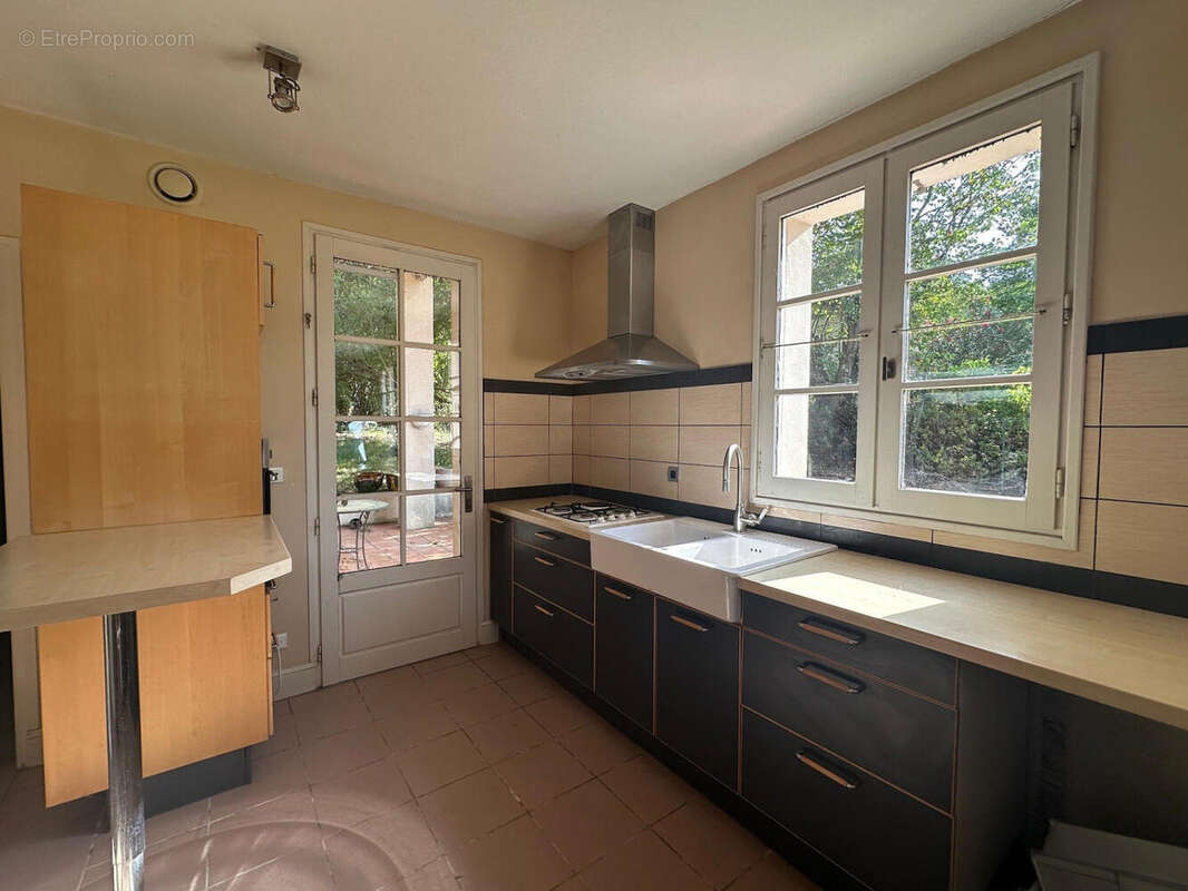 Maison de style toulousaine sur 2300 m² à Auch - photo 9