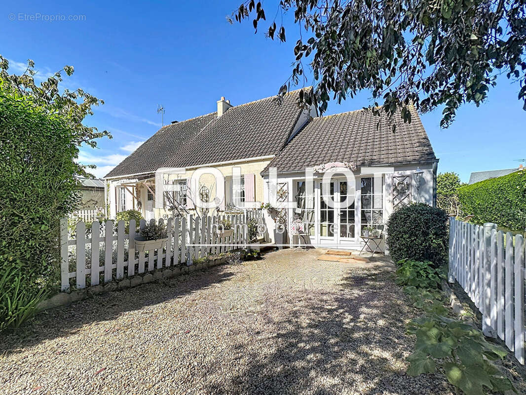 Maison à LION-SUR-MER