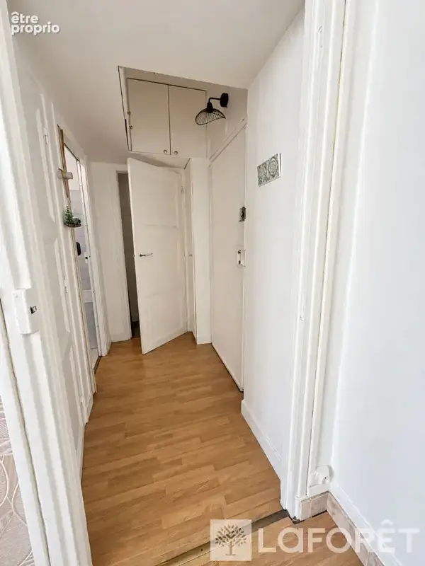 Studio 22m² - gare bécon - photo 4
