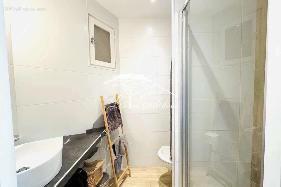 Appartement à LA LONDE-LES-MAURES