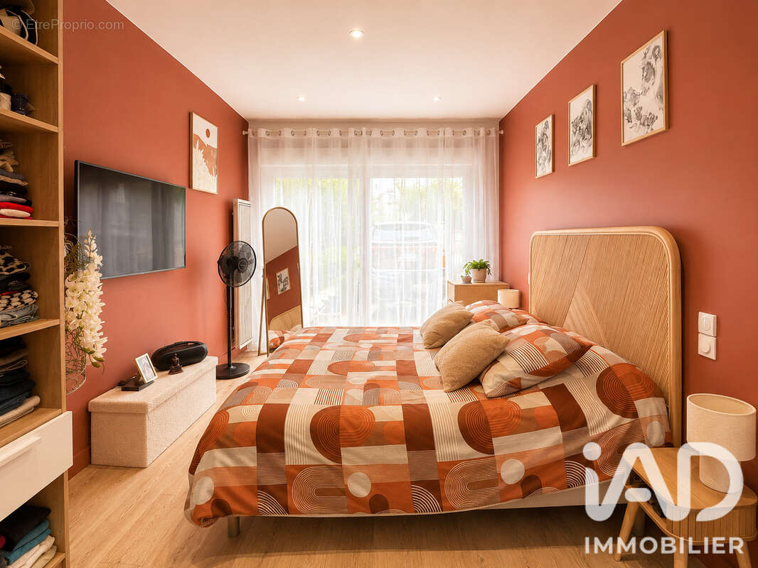 Photo 6