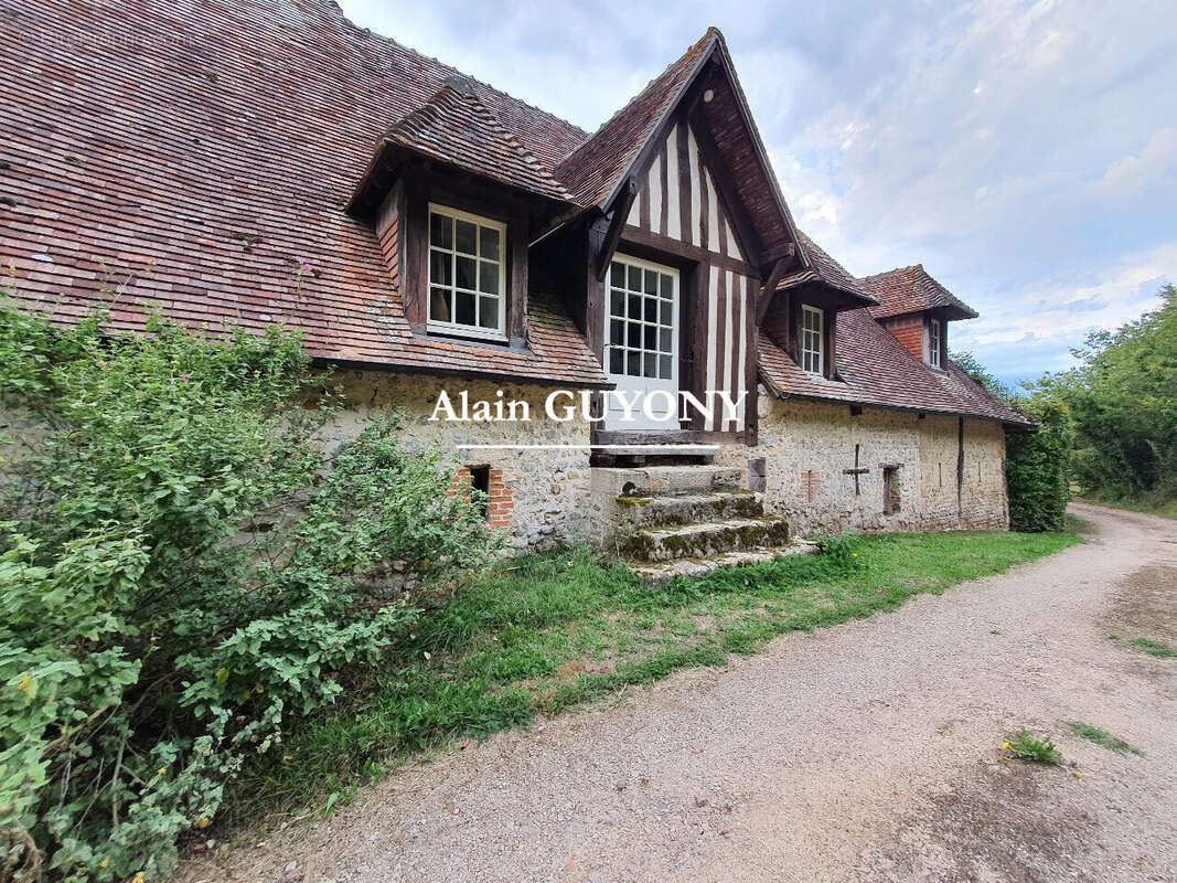 Autre à PONT-L'EVEQUE