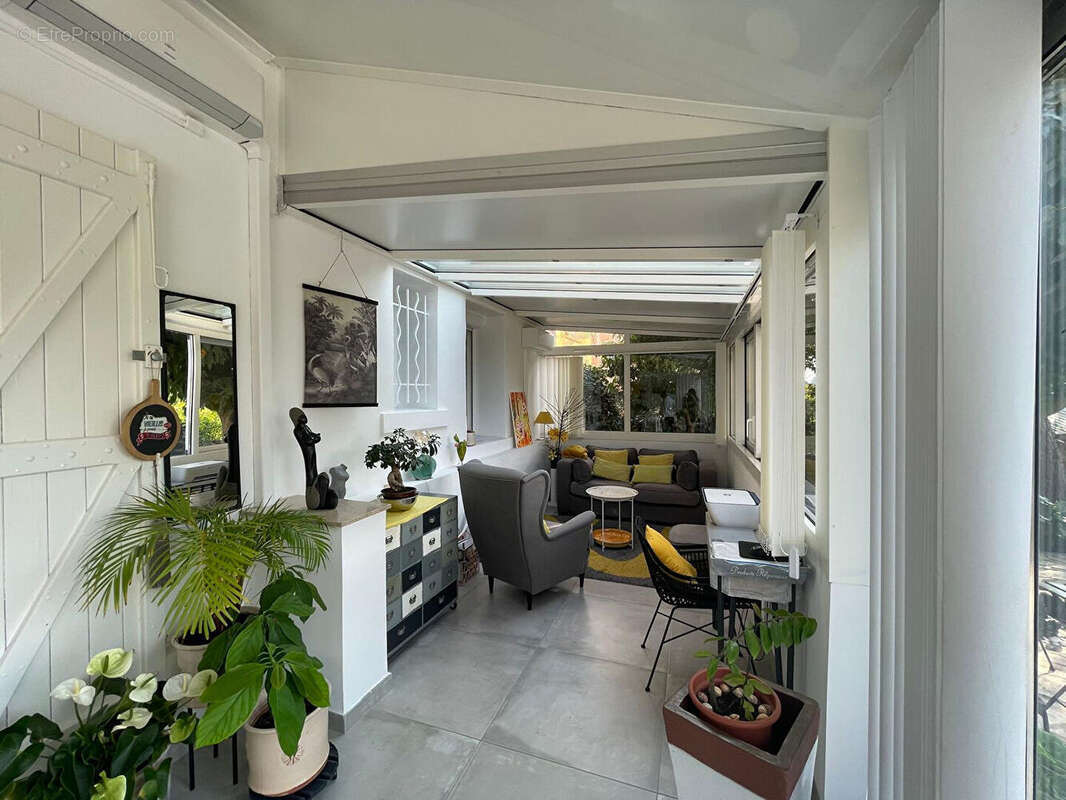 Maison à LE CASTELLET